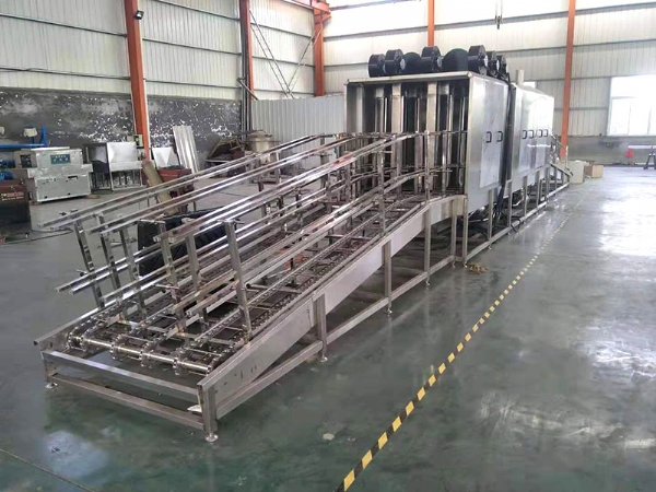 瑞特機(jī)械 | 瑞特托盤清洗機(jī)清洗方式與特點(diǎn)